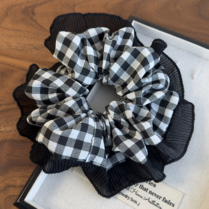 ブラック＆ホワイト格子レーススクランチー