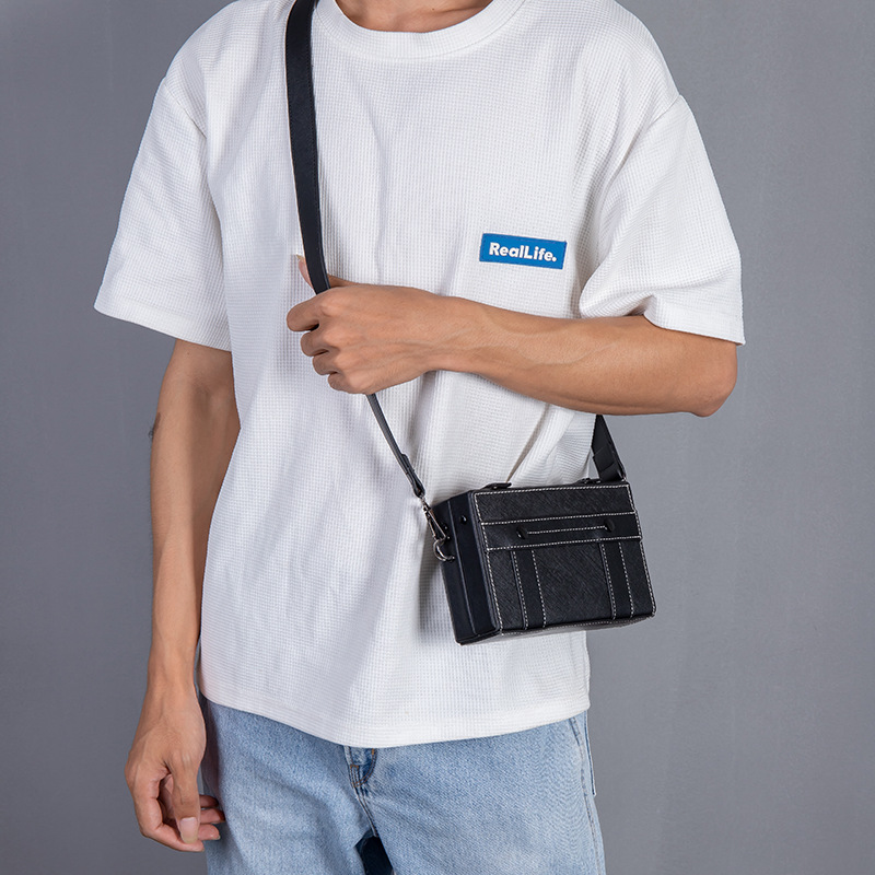 حقيبة كروس بادي رجالية