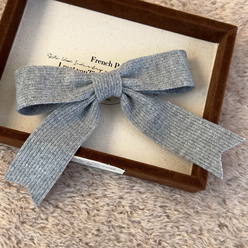 Knit Bow Hair Clip