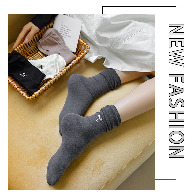 Meias Meia Canela com Laço Bordado