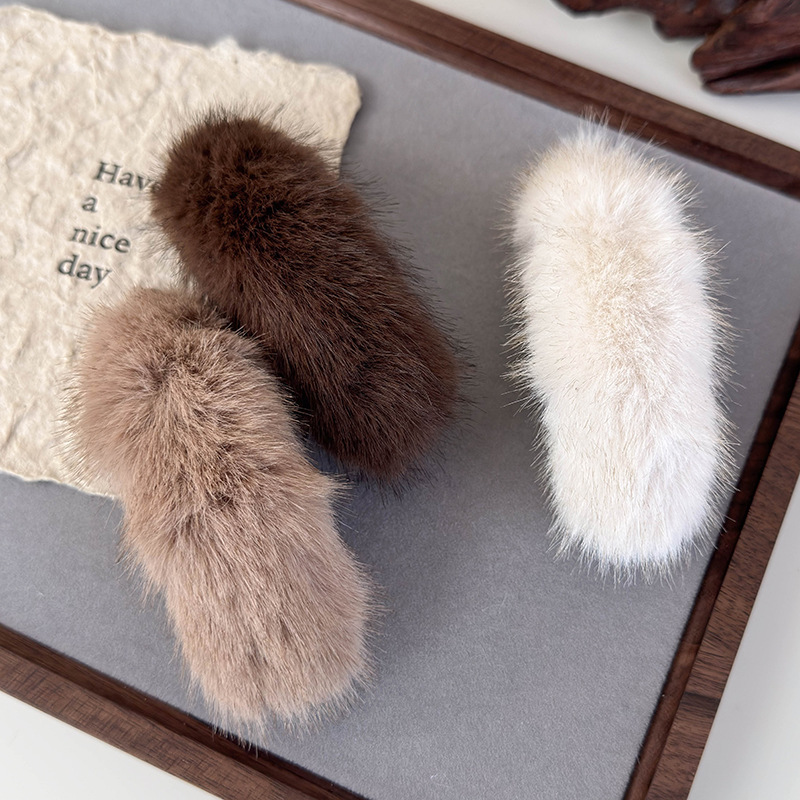 Miękka Pluszowa Spinka do Włosów Banan