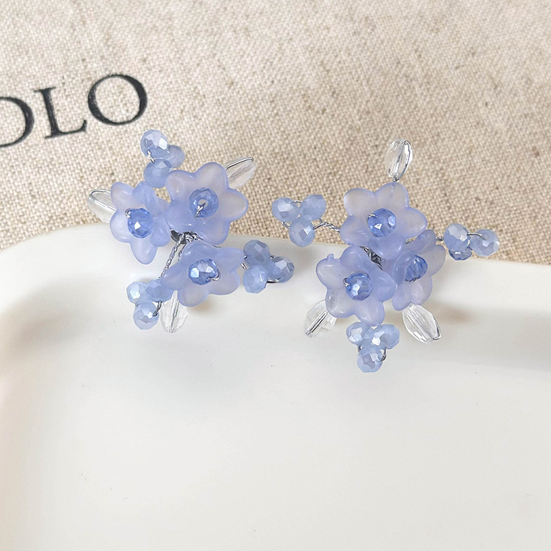 Anting Tindik Bunga Biru