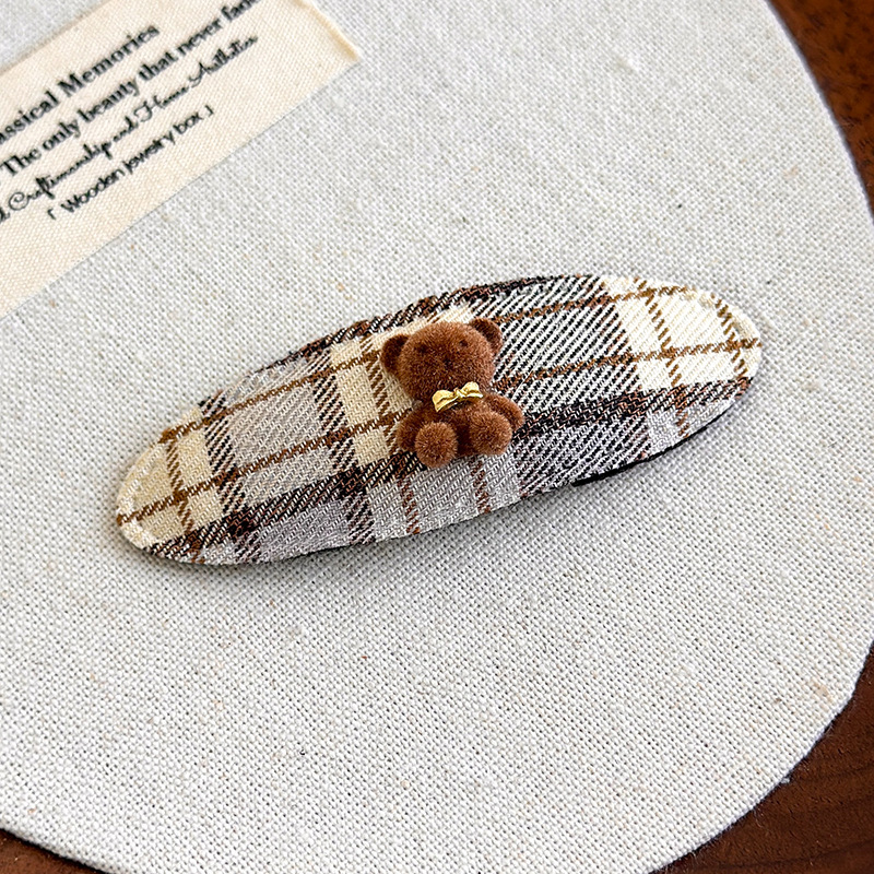Pin para el Cabello de Osito de Peluche con Cuadros