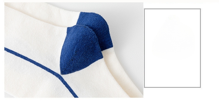 Meias Mid-Calf com Letras