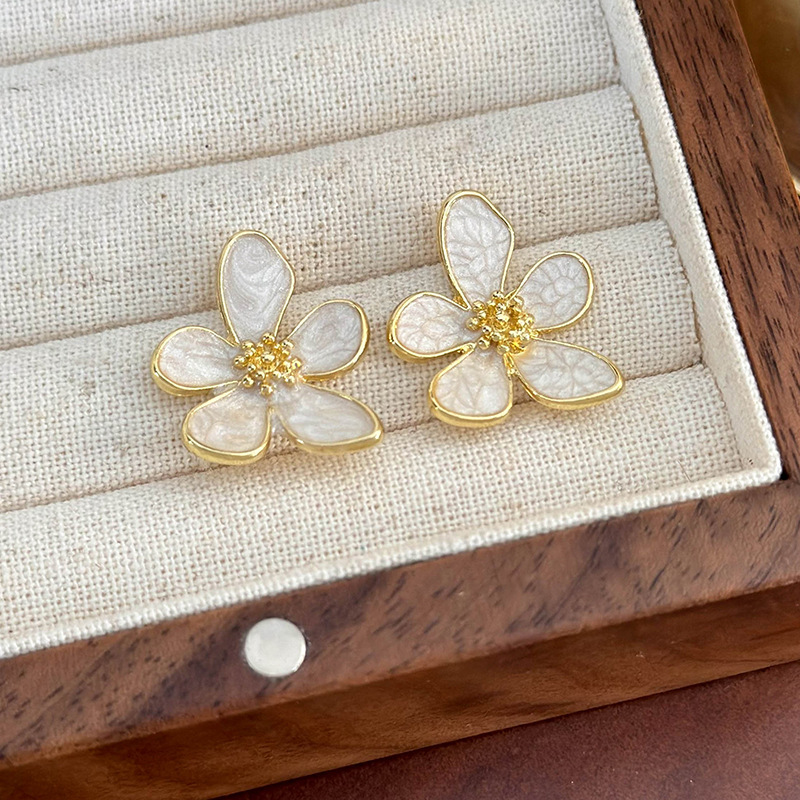 Orecchini con Pendenti a Petali Perlati Strass