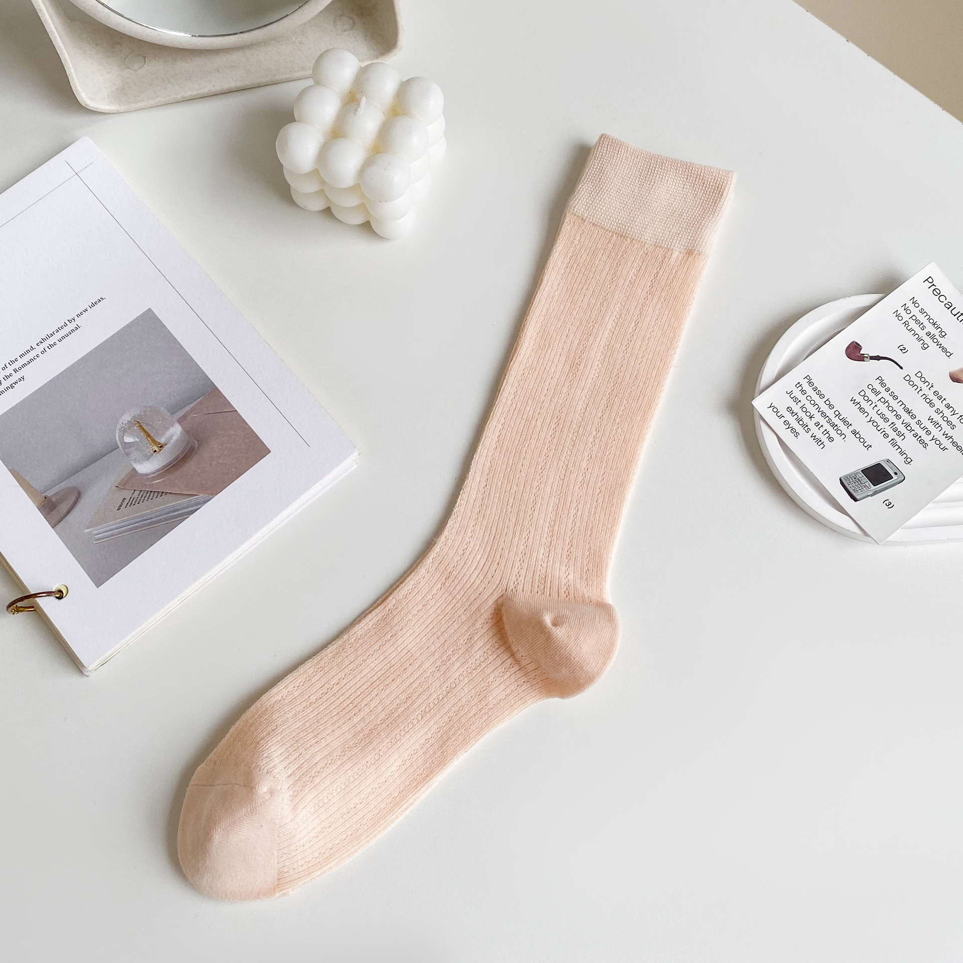Meias Femininas de Malha Leve