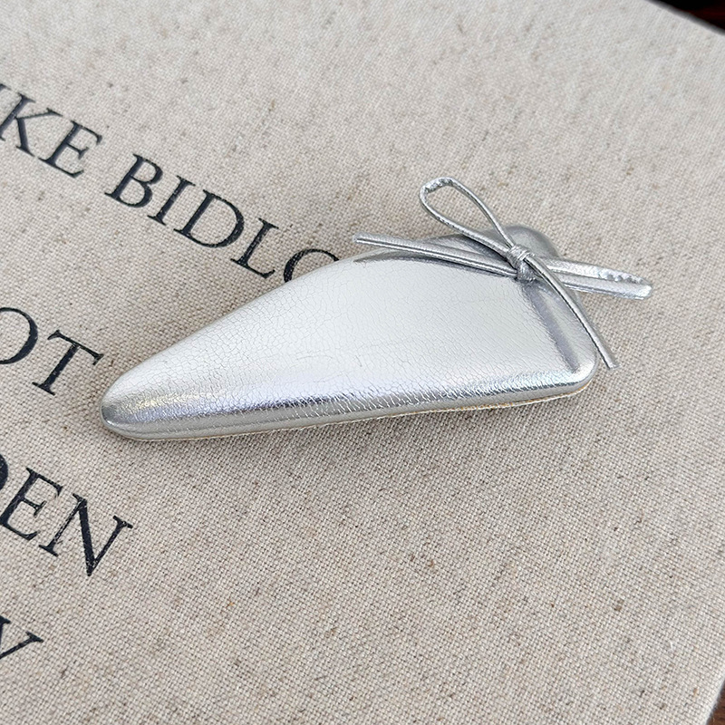 Bandeau Cuir Noeud Argenté