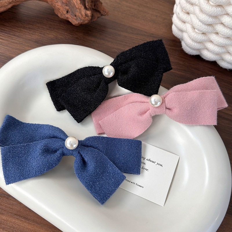 Spinka do Włosów z Perłową Kokardą