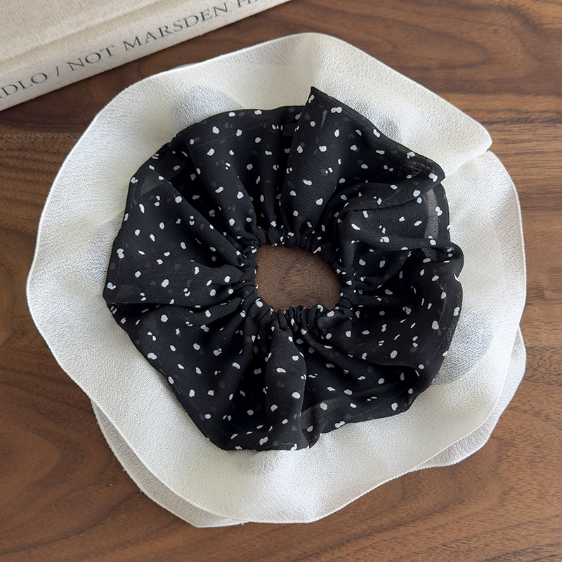 Powiększone Chiffonowe Gumki z Kropkami