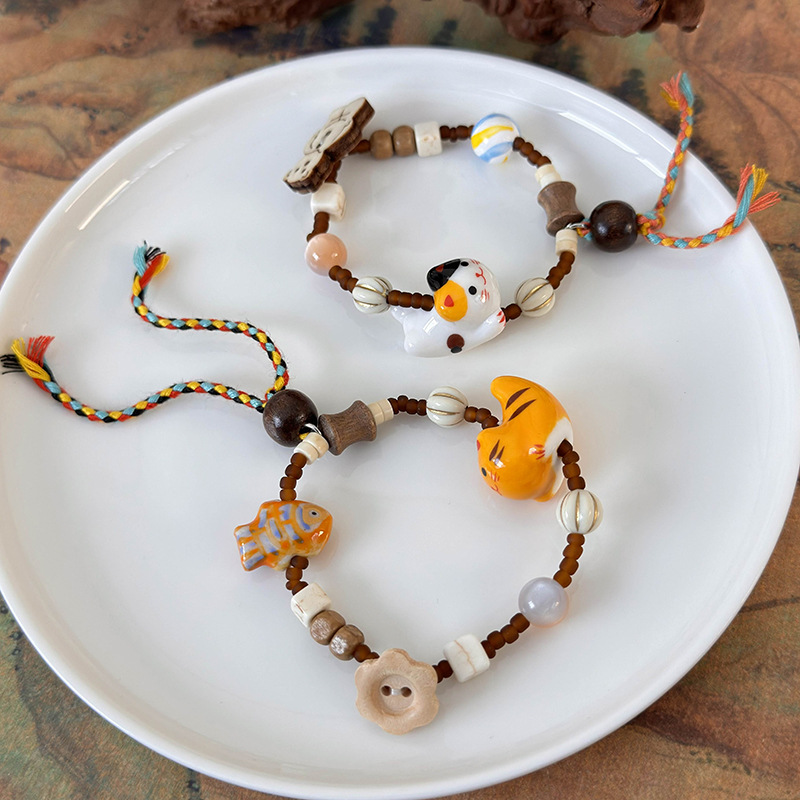 Bracciale con Perline a Forma di Gatto