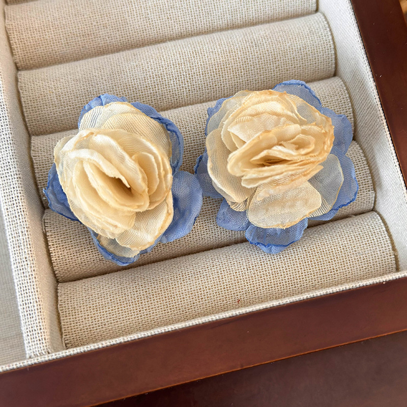 메쉬 플라워 이어링