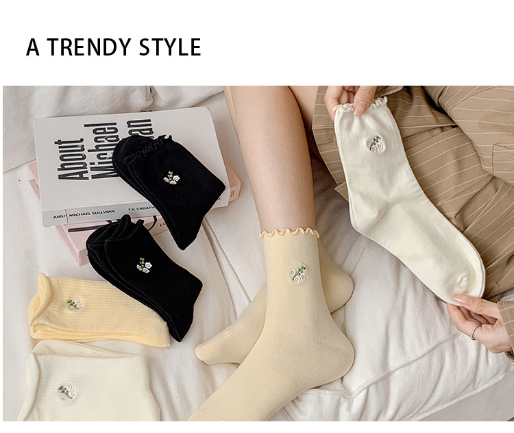 Meias Femininas Bordadas Florais