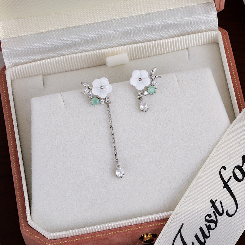 나비 꽃 술 지르코니아 귀걸이