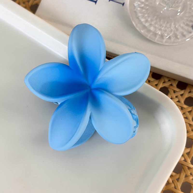 Jepit Rambut Cakar Bunga Frangipani