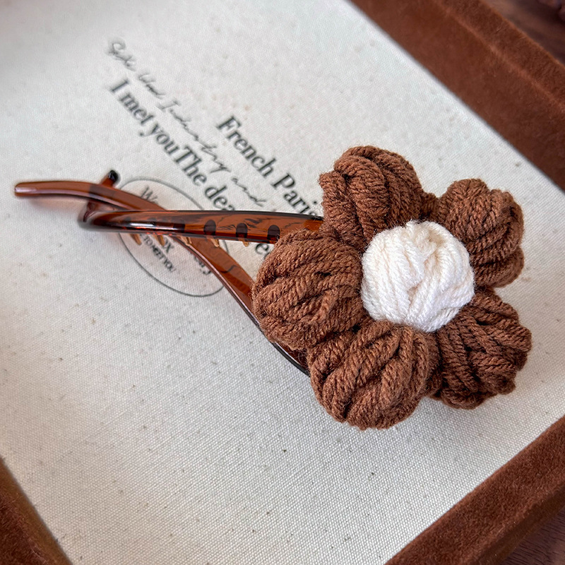 Spinka do Włosów z Włóczkowym Kwiatem