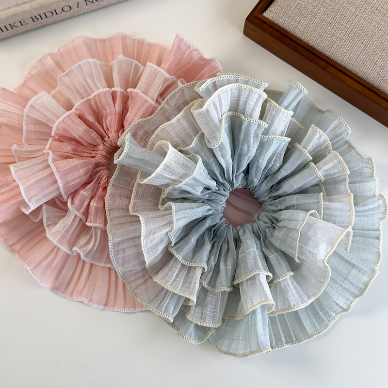 Gumka z Falbankową Koronką