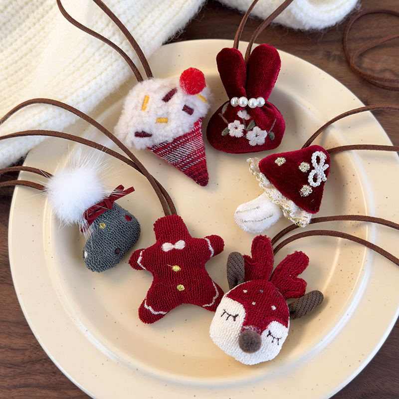 Дитячий намисто з різдвяними мультяшними персонажами