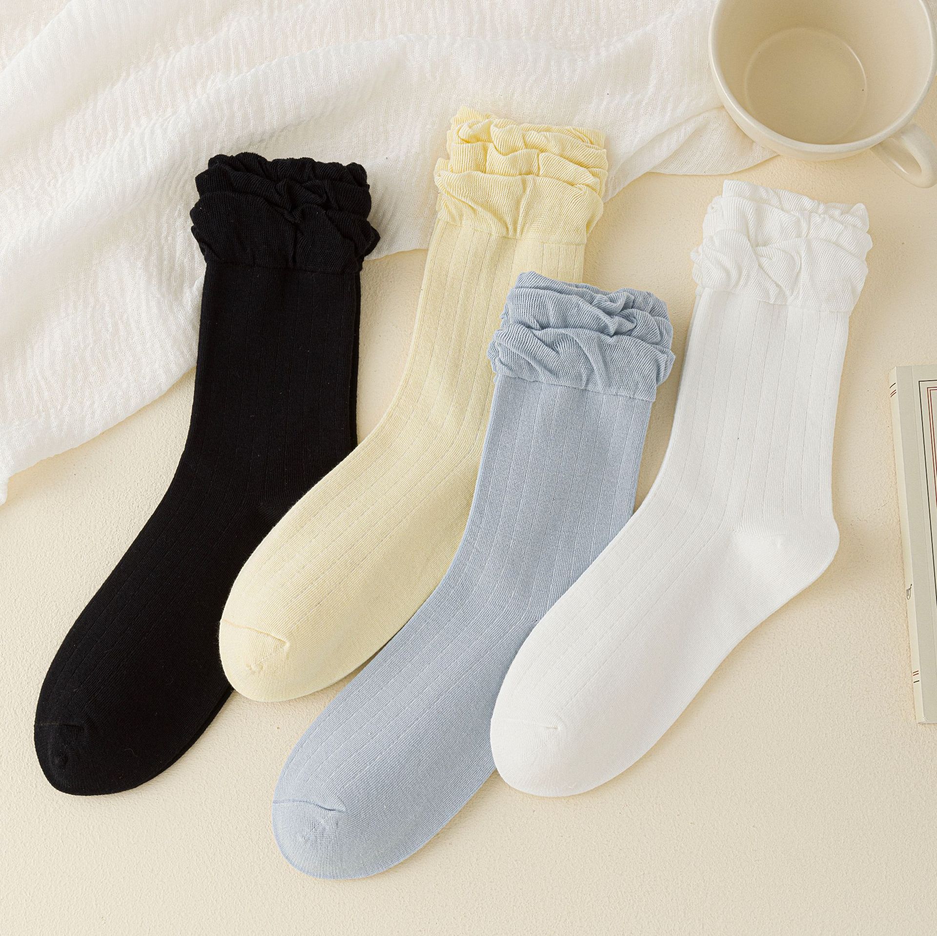 Meias Slouch com Renda