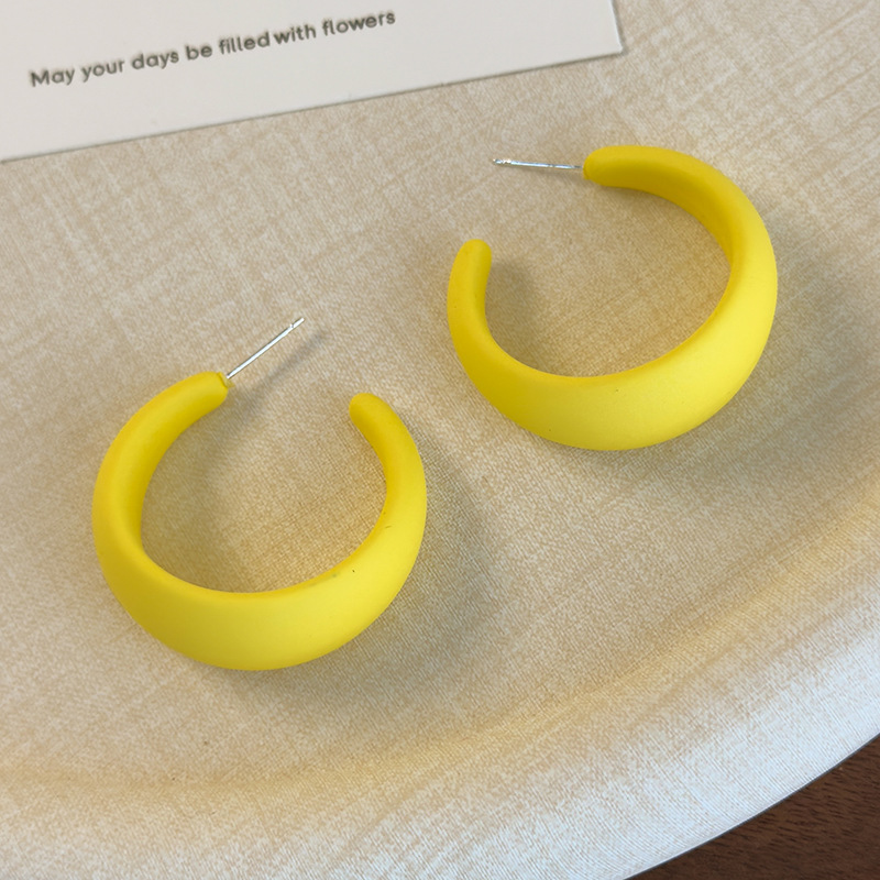 Şeker Renkli Reçine Halka Küpeler