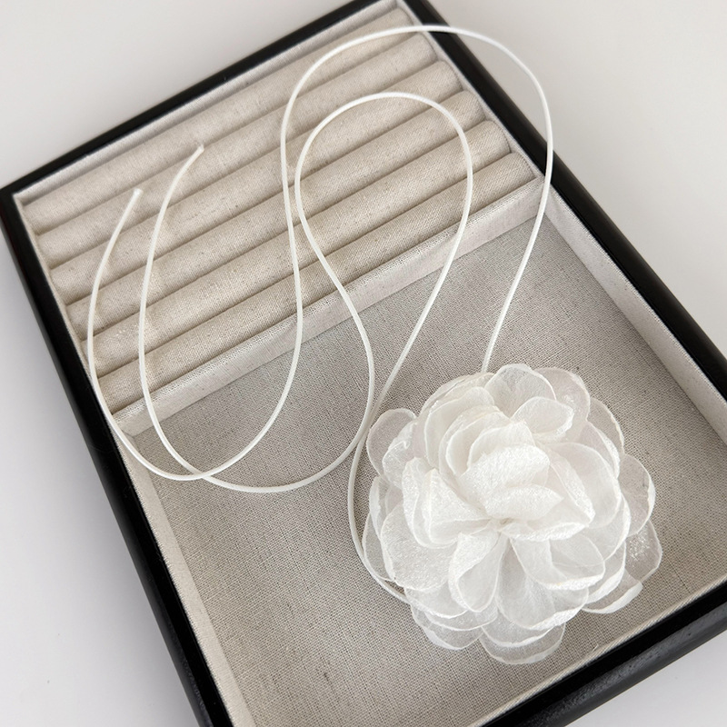 Чокер Камелія 3D