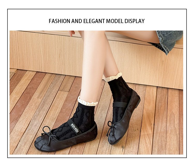 Meias de Renda com Babados