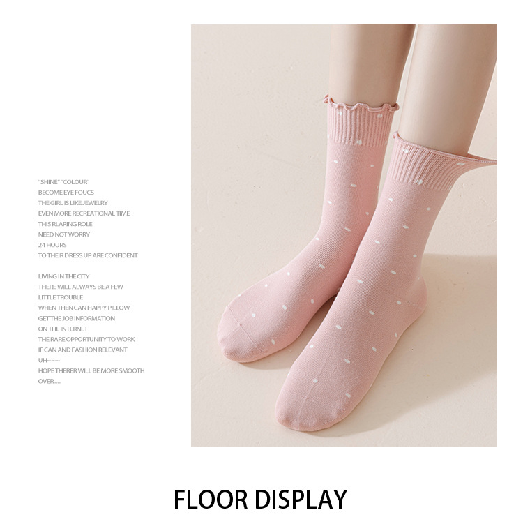 Meias com babados respiráveis