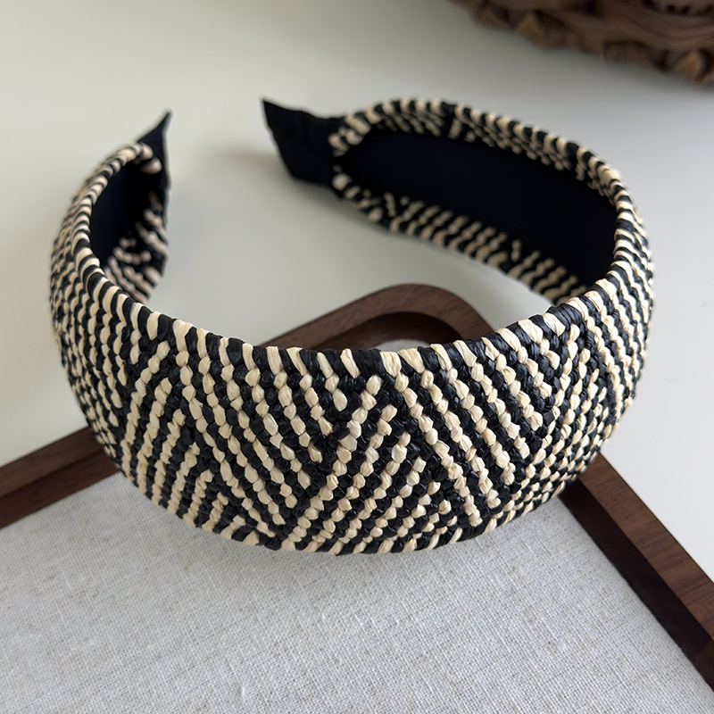 Diadema de Paja de Ala Ancha