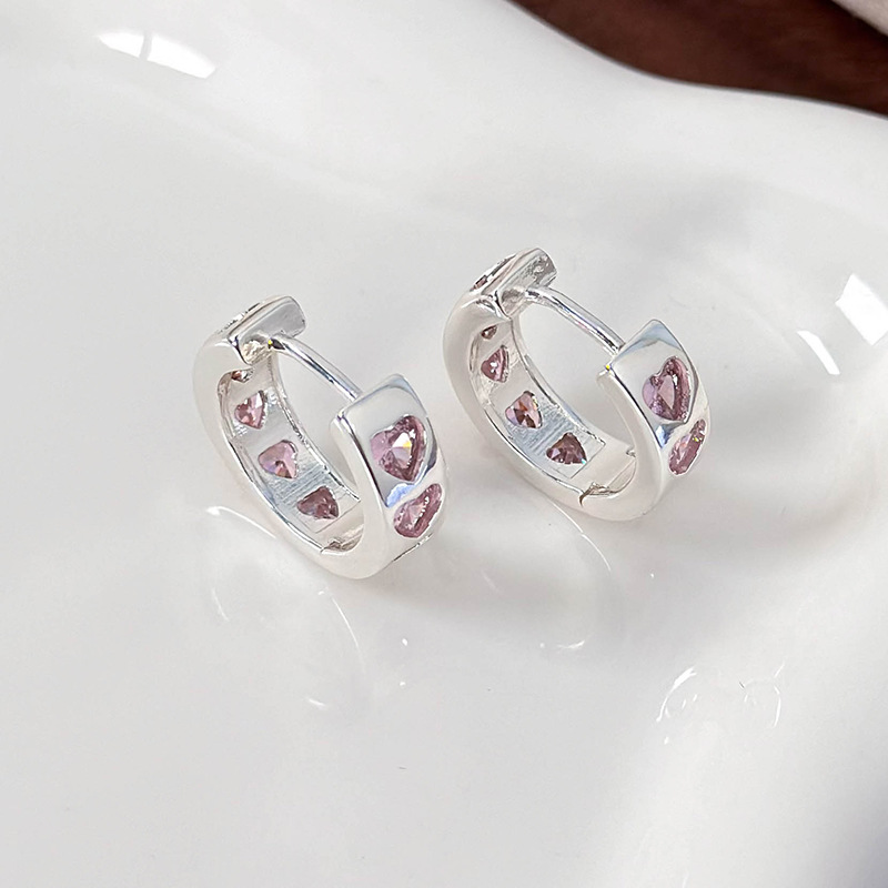 Серьги-сердце с розовым бриллиантом