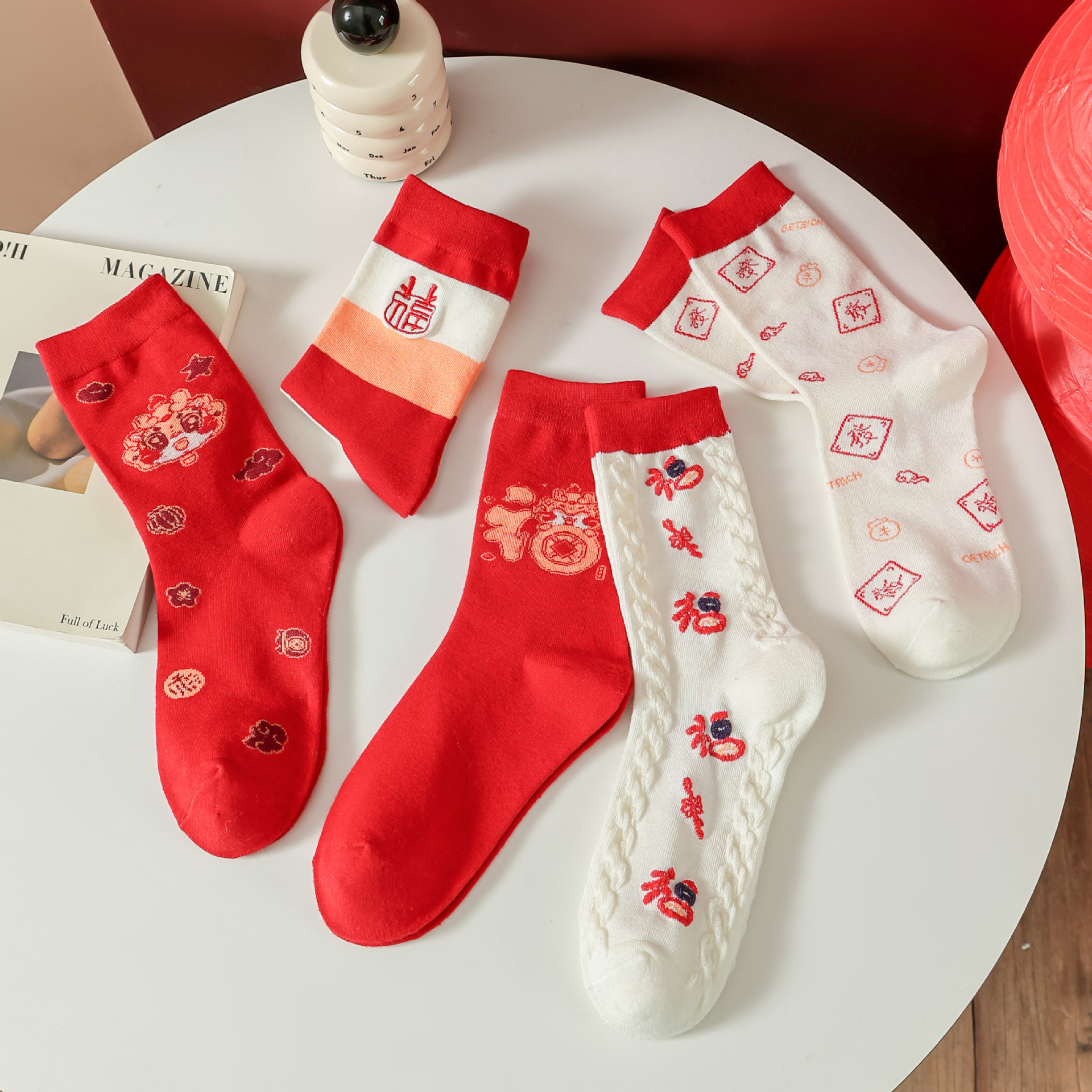 Röda bomullsstrumpor mid-calf för damer