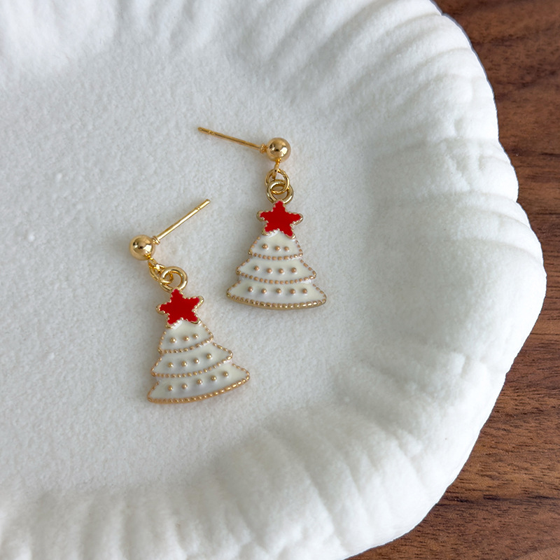 Сережки-гвоздики з ялинкою з емалі