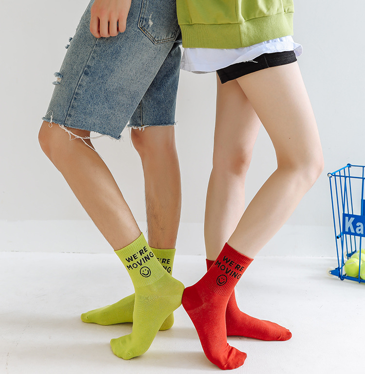 Meias Mid-Calf Carinhas Sorridentes