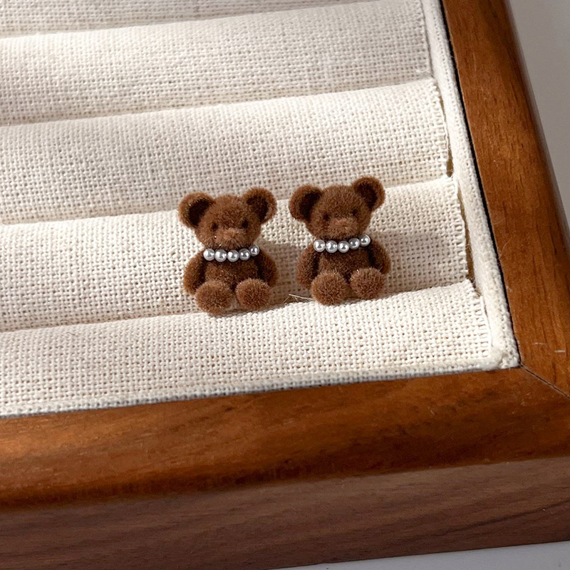 Flockované Medvědí Náušnice s Perlami