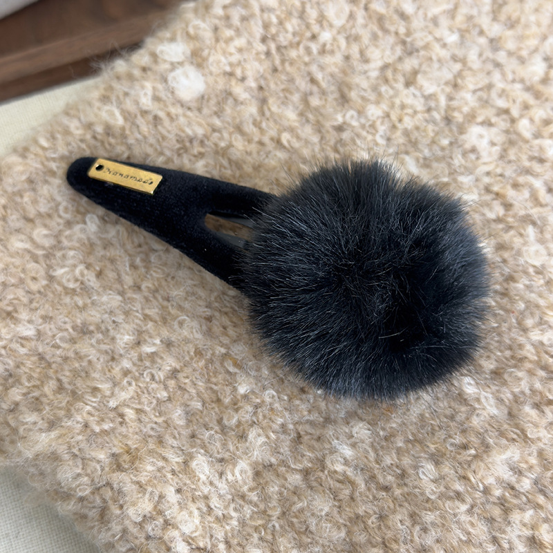 Γεωμετρικά Τριγωνικά Κλιπ Μαλλιών με Γούνα Πον-Πον