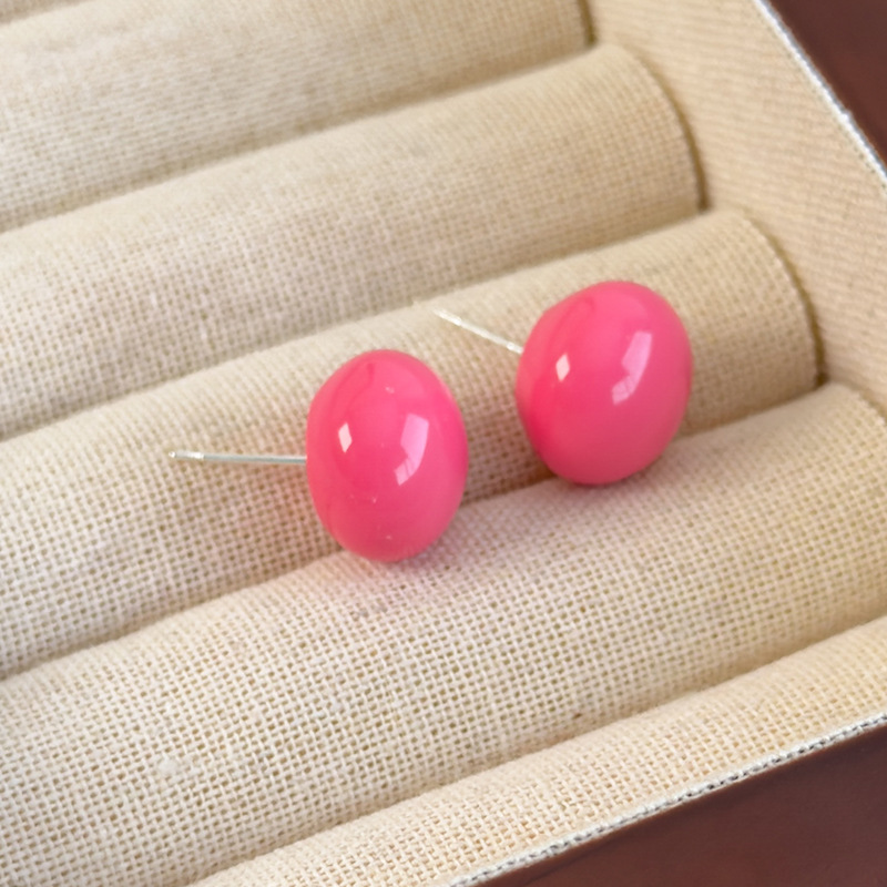레진 오벌 볼 귀걸이