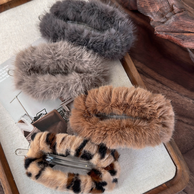 Hnědá Leopard Print Umělá Kožešina Čtvercová Zatočená Spona do Vlasů