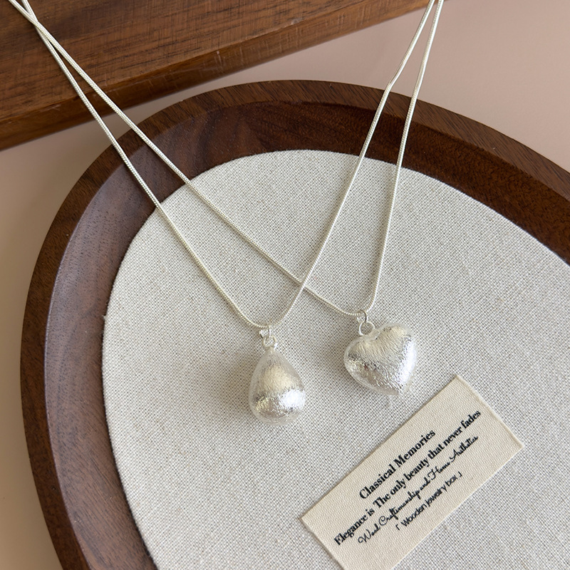 Срібна щітка Серце Намисто