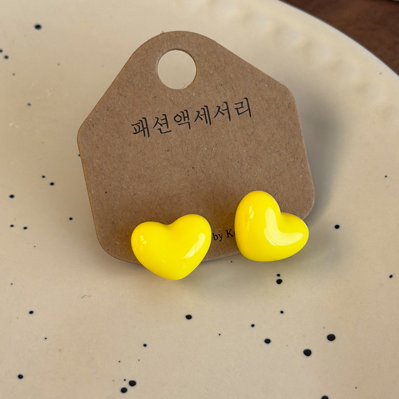 하트 모양 귀걸이