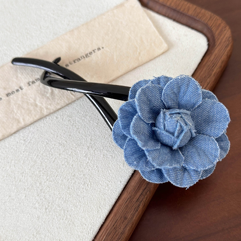 Grampo de Cabelo Twist Flor de Jeans