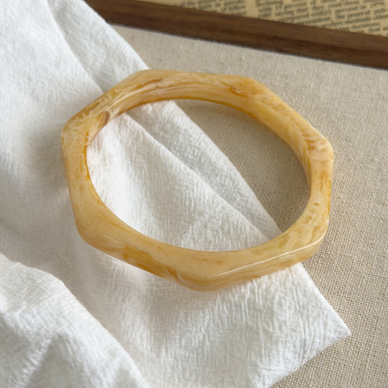 Ακανόνιστο Ευρύ Βραχιόλι Ακρυλικού Ακετάτου