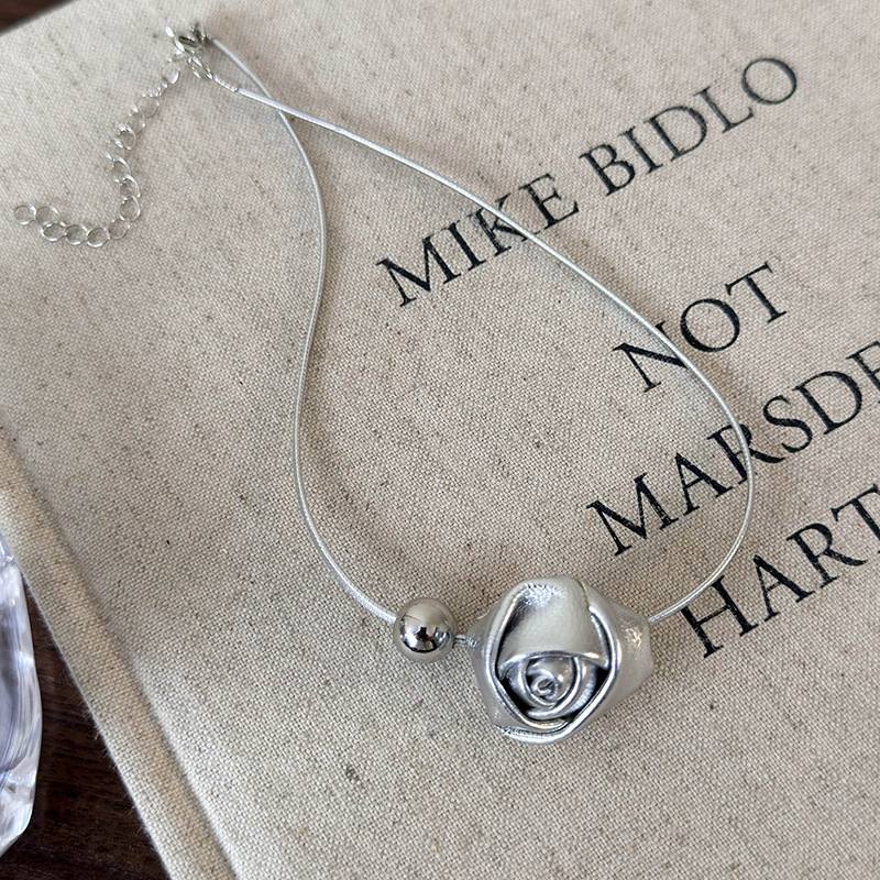 Шкіряний Намисто Чокер з Трояндою та Перлиною