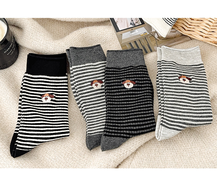 Meias de algodão bordadas com cachorro