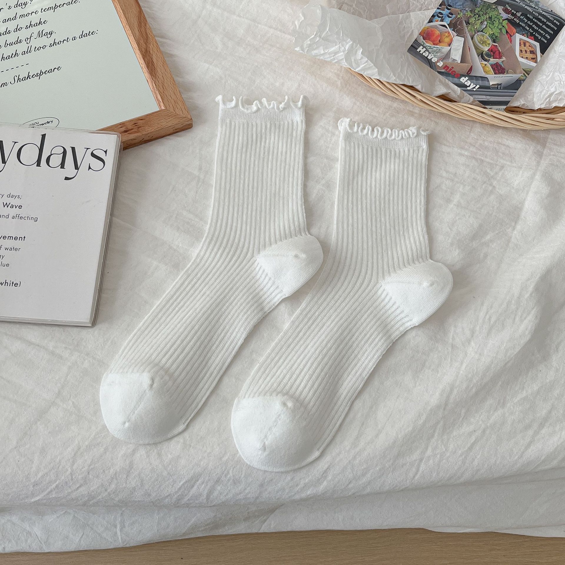 Meias Slouch com Babados