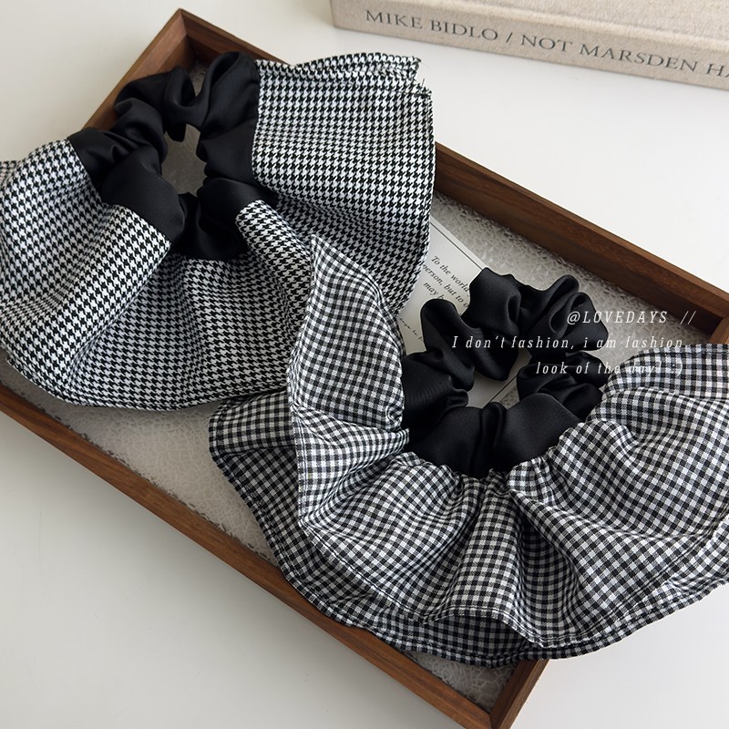 Houndstooth Scrunchy