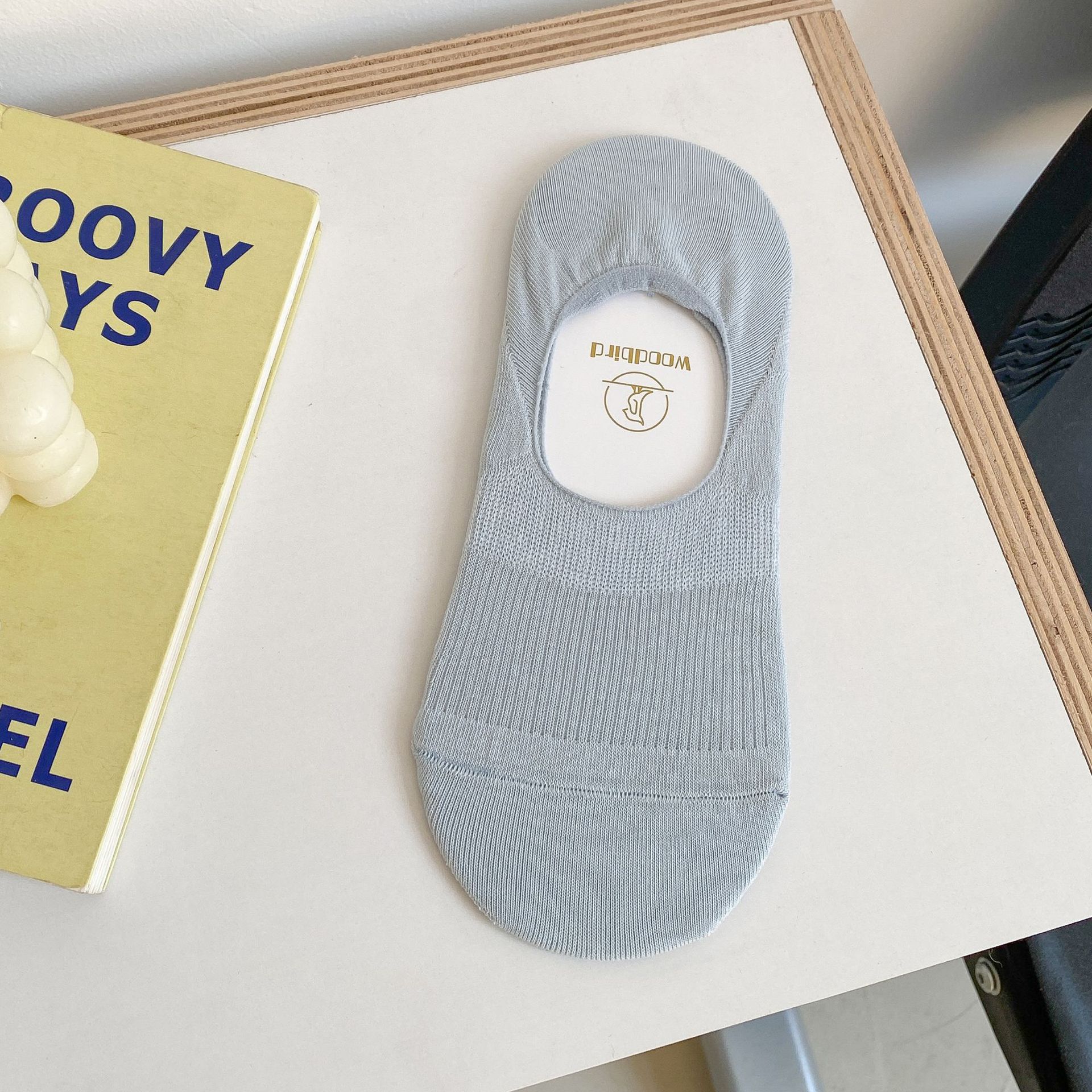 Neviditelné ponožky