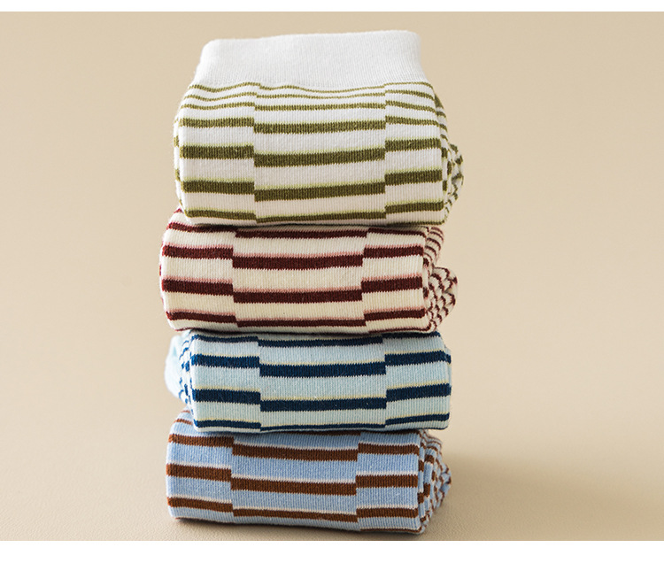 Meias Cano Médio Listradas para Mulher