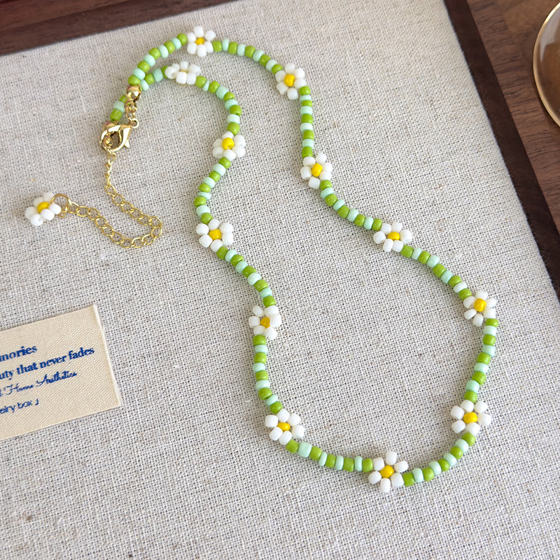 Намисто-чокер з бісером