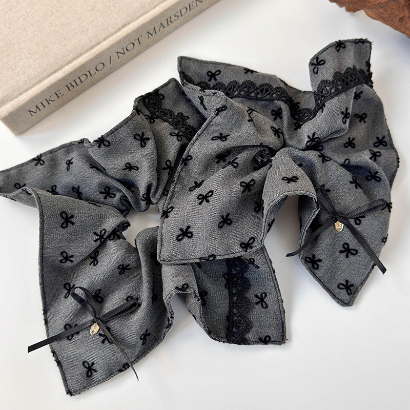 Szara Kokardkowa Opaska z Koronkową Krawędzią