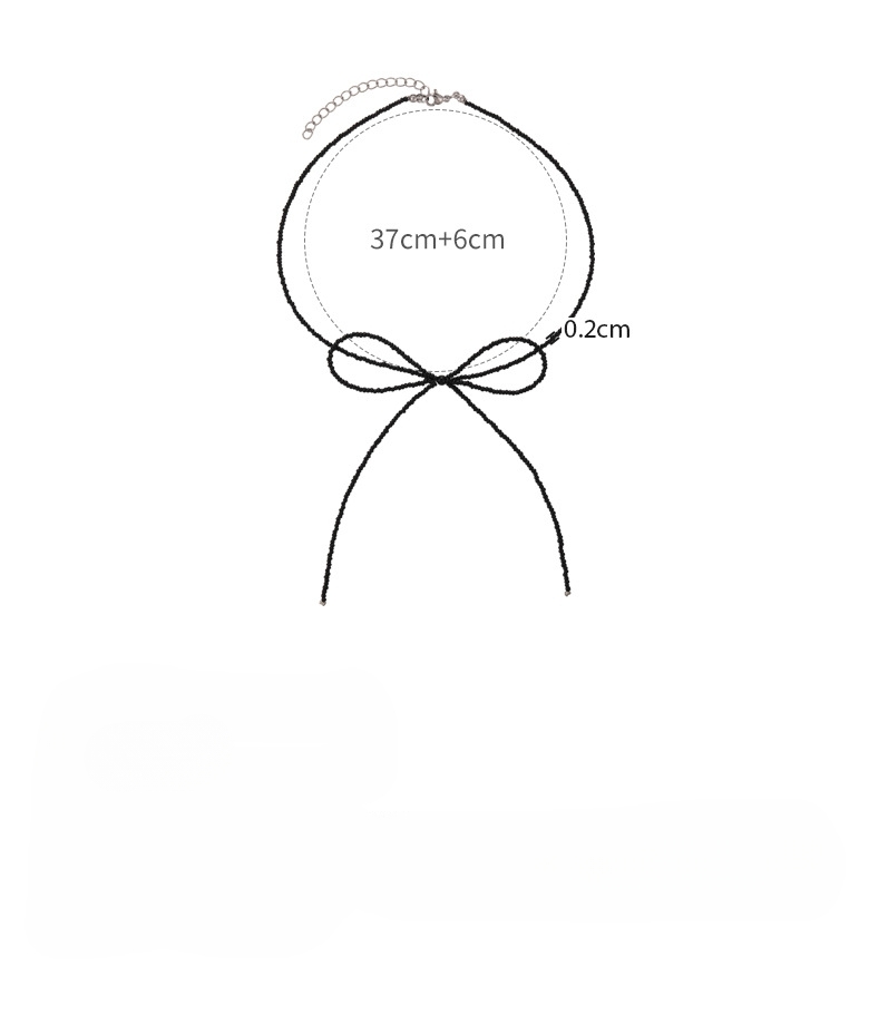 Чорне намисто з бантом