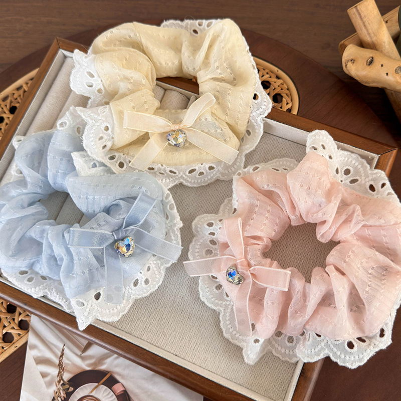 Scrunchie Cabelo com Laço e Strass