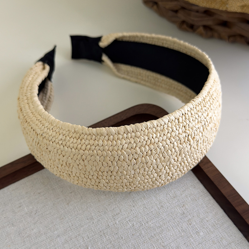 Diadema de Paja de Ala Ancha